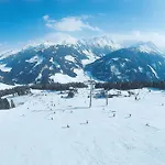 Apartment Stylish Flats In Uderns Near Ski Lifts *
