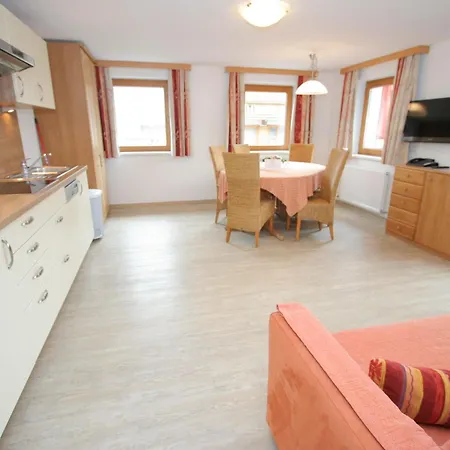 Flat In Near The Area * Uderns